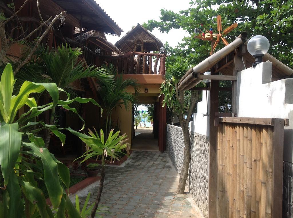 Ruan Mai Naiyang Beach Resort Nai Yang Beach Exterior foto