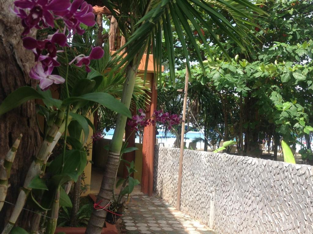 Ruan Mai Naiyang Beach Resort Nai Yang Beach Exterior foto
